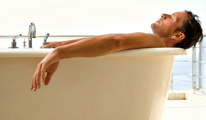 Take a baking soda bath to increase penis size